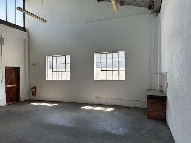 To Let commercial Property for Rent in Maitland Western Cape